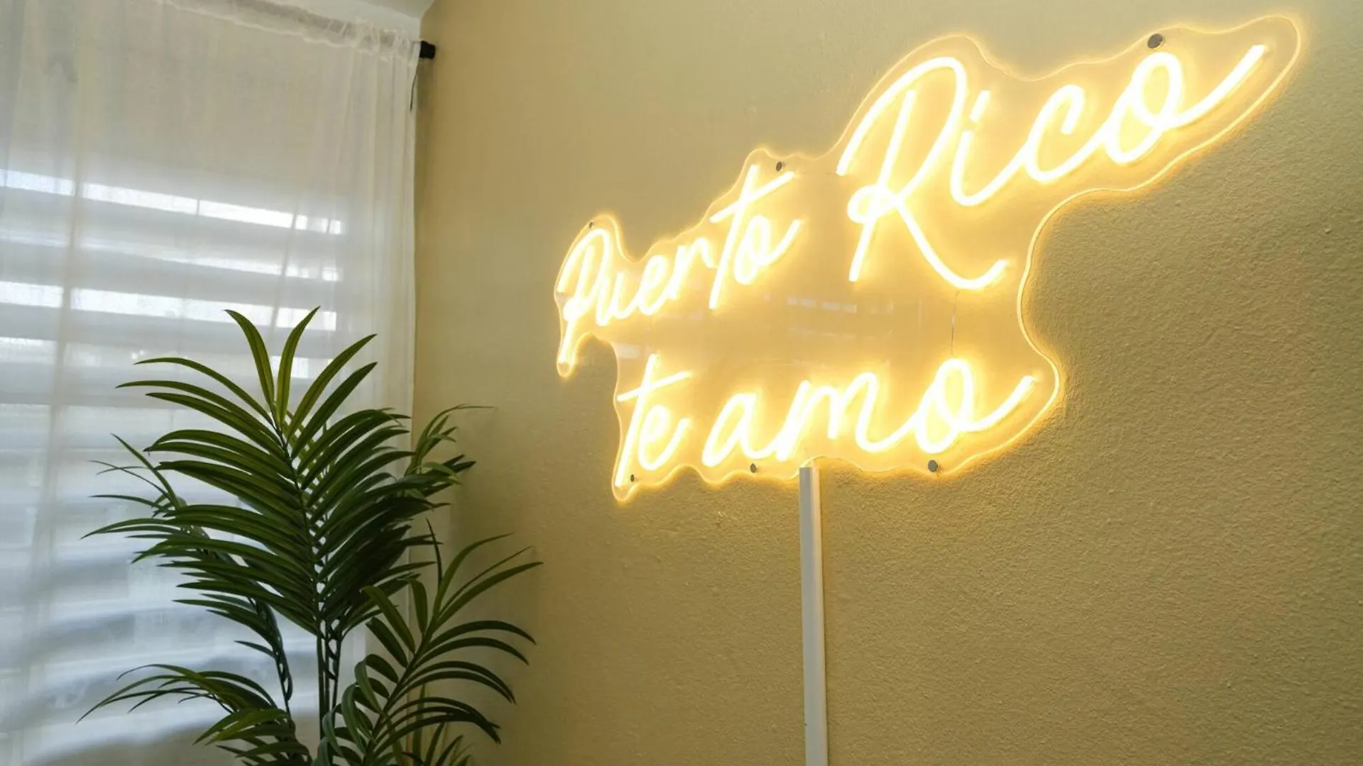 Apartment Sunny Escape Close To Beach, Dining & Fun! San Juan Puerto Rico
